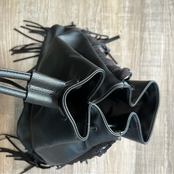 NWT Victoria’s Secret vegan leather bag - Picture 8 of 11